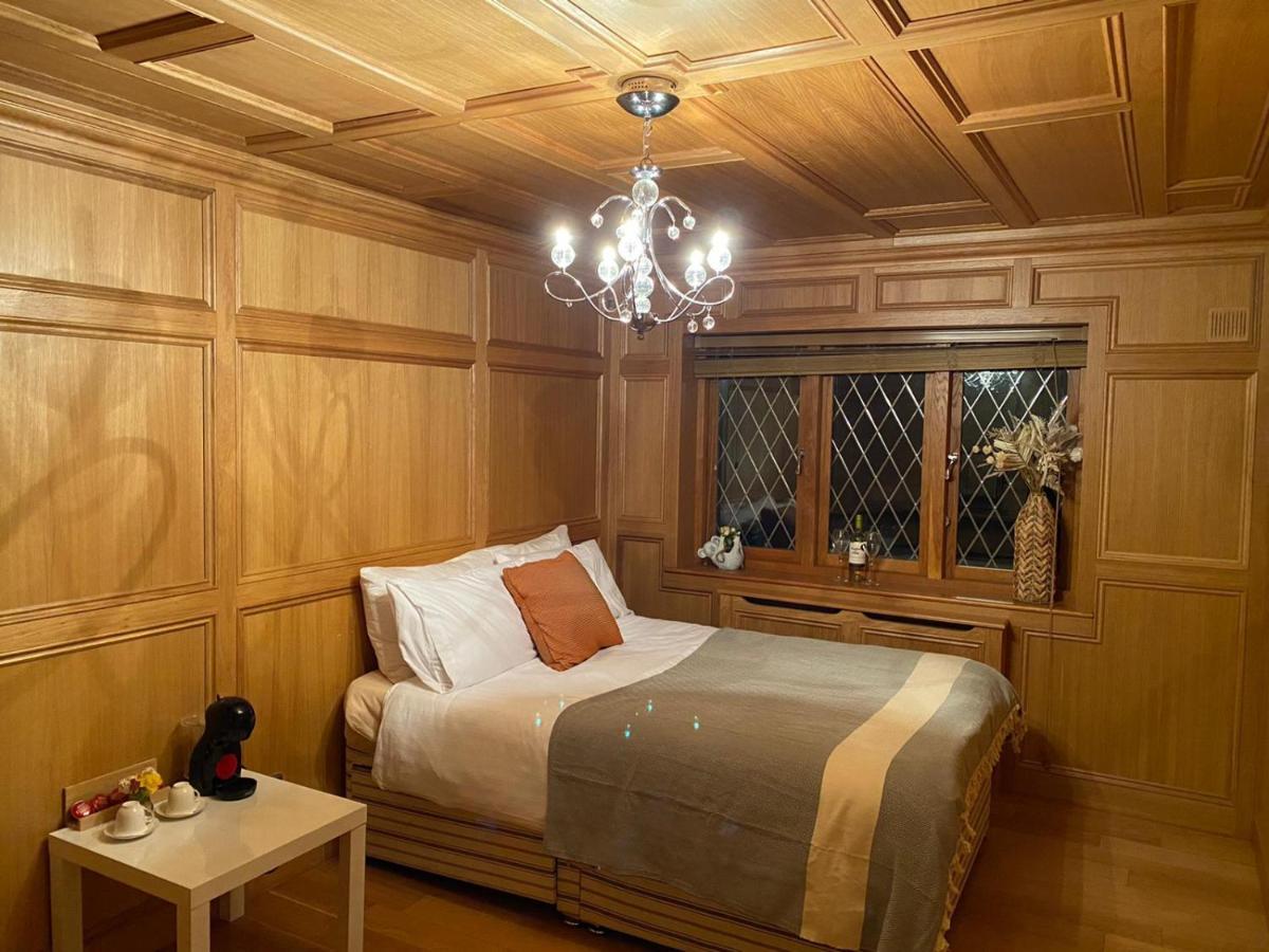 The Gatehouse At Stansted Bed & Breakfast Hallingbury Екстериор снимка